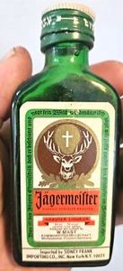 Botella de vidrio vacía vintage Jagermeister licor de hierbas Alemania Occidental - Imagen 1 de 3