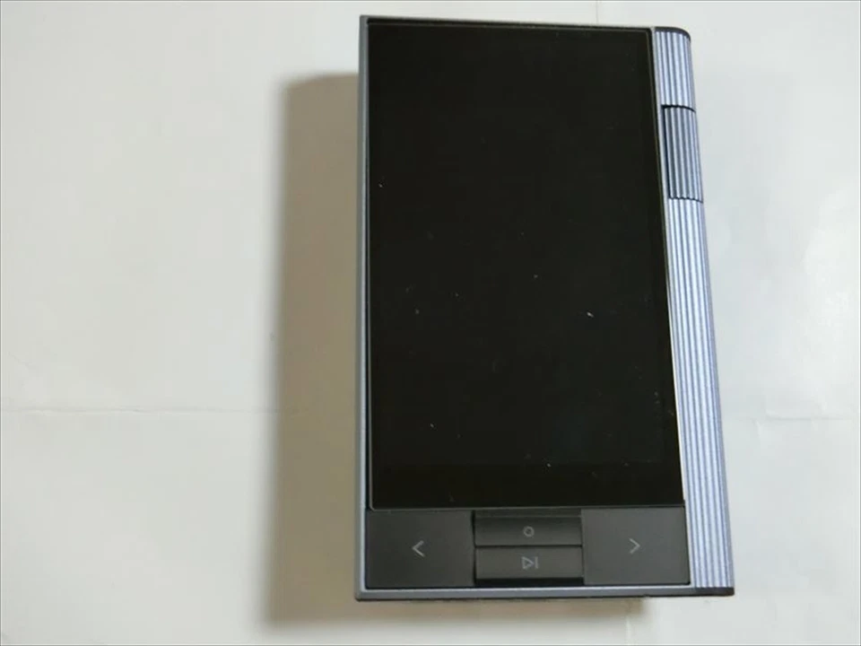 Astell&Kern KANN Eos Silver Hi-Res Audio Player AK-KANN-64GB-SLV EMS USED - Image 1 of 4