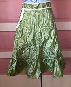 APRON. VINYL. VTG 60s. FLAWLESS KITSCH. 34" WAIST, 22" LONG. EMBEDDED DESIGN - Picture 1 of 8