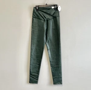 NUEVO CON ETIQUETAS Offline por Aerie The Hugger Crossover Cintura Alta Crackle Leggings Talla M - Imagen 1 de 4