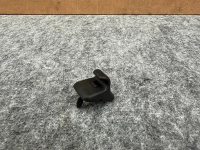 KIA STINGER 2018-2023 OEM PARASOL CLIP SOPORTE (NEGRO) Foto 1 de 3