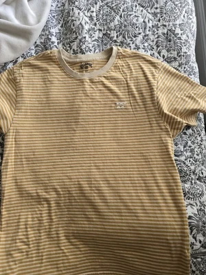 Мужская маленькая желтая полосатая футболка Billabong - Изображение 1 из 4