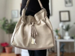 ISABELLA FIORE RICH HERITAGE BLAKE HOBO BAG BEIGE - Picture 1 of 11