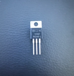 5Pcs MC7805BTG ONSemi Linear Positive Voltage Regulator Fixed 5V 1A TO-220 - Picture 1 of 1