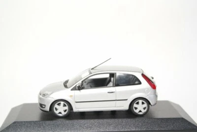 Ford Fiesta Mkvi Tipo JH1 JD3 2002 2008 Argento MINICHAMPS 1:43 MK6/2 Doors - Immagine 1 di 4