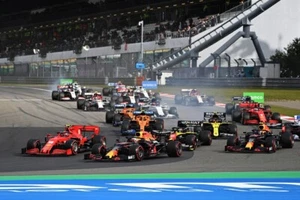 Póster de carreras F1 decoración de pared arte impresión póster de lienzo - Imagen 1 de 4