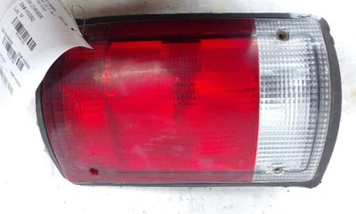 Lente lámpara luz trasera derecha pasajero furgoneta Ford E150 95-04 Foto 1 de 4