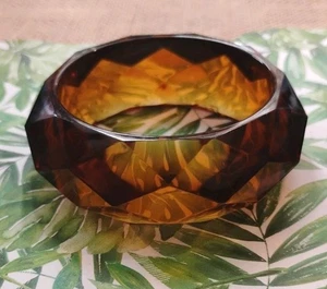 CHUNKY! Root Beer Toned Faceted Brown Acrylic/Lucite Bangle Bracelet, Nice! - Picture 1 of 12