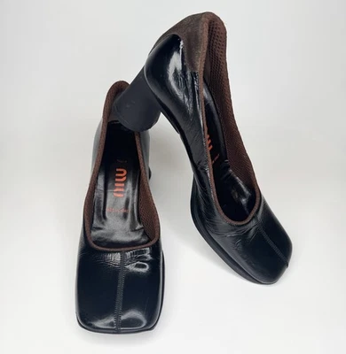 Sapatos Miu Miu anos 90 37 preto couro envernizado marrom camurça biqueira quadrada salto bloco - Imagem 1 de 4