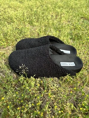 Zueco Steve Madden de piel de oveja negro talla 8M Foto 1 de 4