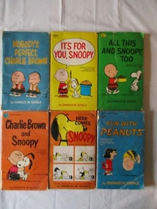 Lot 6 Peanuts Paperback Books Charlie Brown Linus Snoopy Lucy Schroeder Vtg - Picture 1 of 7