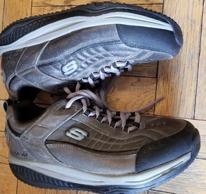 skechers shape ups men's wide width