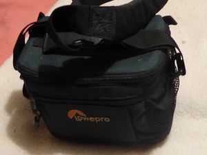 Lowepro LUMINA 1 DSLR Camera Bag cheapest on ebay vgc - Picture 1 of 2