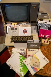 Apple II Plus Mac Monitor, Computer, Joystick, Manuals everything Seen In Photos