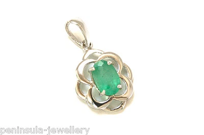 Sterling Silver Emerald Celtic necklace pendant no chain Gift Boxed Made in UK Foto 1 de 3
