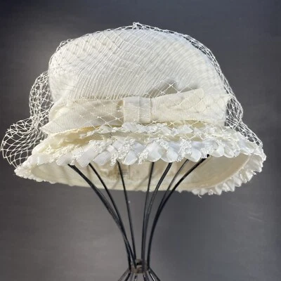 VINTAGE White/Pale Cream Pillbox Hat with Net/ Veil & Bow Mid Century Fancy - Image 1 of 4