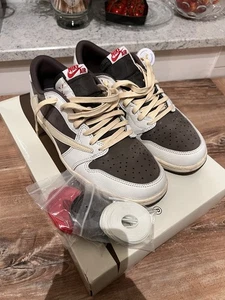 Jordan 1 Retro Low OG SP Travis Scott Reverse Mocha - EU 44 / US 10 - Bild 1 von 7