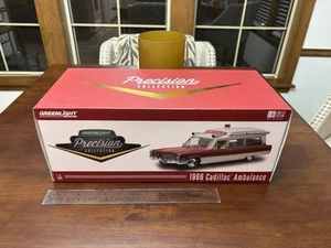 Ambulancia Cadillac 66 Greenlight Precision Collection SOLO 1.002 Hecha 2016 NUEVA - Imagen 1 de 18
