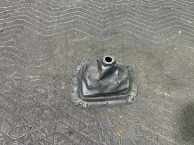 1999-2005 Mazda Miata Oem Black Shifter Boot Retainer Bracket Mount 99-05 *READ* - Изображение 1 из 4