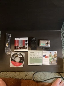 CASIO EXILIM EX-Z9 (Silver)16.1 MP 3x Optical Zoom Digital Camera. Great Shape - Picture 1 of 5