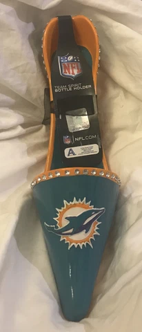 New Team Sports America Heel Wine Bottle Holder Cover