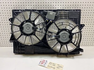 2014 2015 2016 2017 Jeep Cherokee Cooling Fan Assembly OEM 68164091AH - Picture 1 of 12