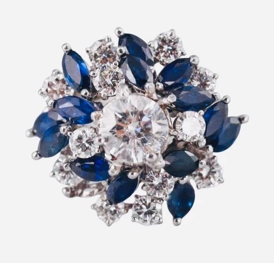 Vintage 18k Gold Estate Blue Sapphire Diamond Ring - Image 1 of 4