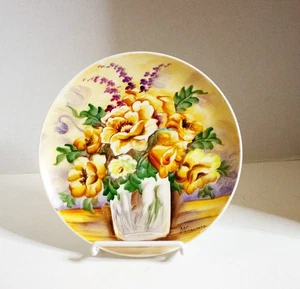 Yellow Flower Bouquet in Vase Plate 8" Round Decorative M. Shimaka VG COND - Picture 1 of 8