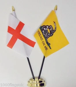 England & Gadsden Doppelte Freundschaft Tisch Flagge Set - Bild 1 von 1