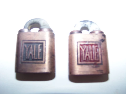 2 Vintage YALE Y&T Antique Brass Key Padlock Yale & Towne 1.25x1.75 Lock No Key Cover