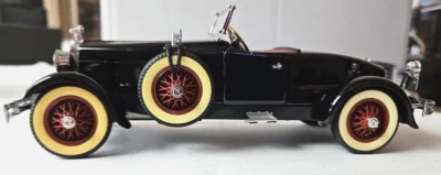 Danbury Mint Stutz Black Hawk Roadster 1927 1:24 Scale MIB - Image 1 of 4