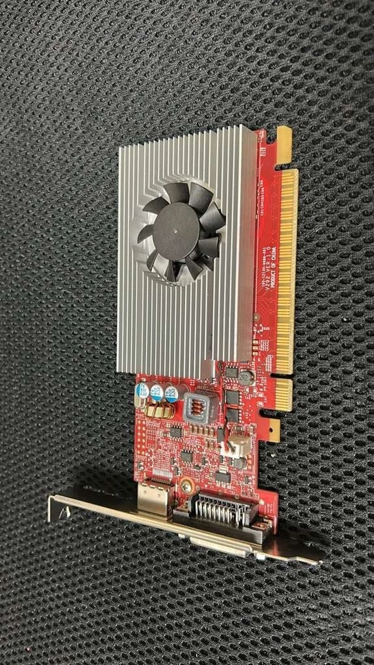 HP nVIDIA GeForce GT730 4GB DDR3 PCI-E x8 DVI HDMI 805733-001 Foto 1 de 4