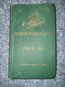 Southern Railway Systems Operating Rules 8-1-1956 / 4"x6.5" poor condition - Picture 1 of 12