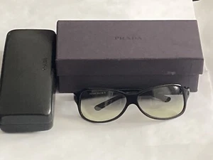 Prada SPR26A made in Italy/Rare/Unisex Sunglasses/Green Gradient. Beautiful!! - Picture 1 of 7