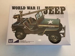 NEW MPC World War II Jeep US Army Vehicle Model Kit MPC785L/12 1:25 Round2Models - Picture 1 of 4