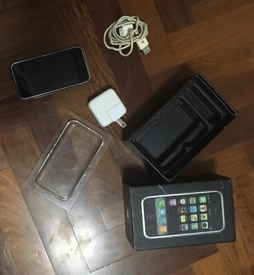 Apple iphone 1 16GB Alluminio - Immagine 1 di 3