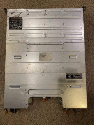 DELL E03J POWERVAULT MD1200 STORAGE ARRAY SERVER 11*3TB HDD'S 2*6GB CONTROLLERS - Image 1 of 4