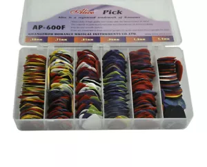 Lotti 100 pz scelte per chitarra in nylon opaco Alice AP-F multi spessore colori misti - Foto 1 di 14