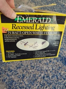 Emerald P100-TW Recessed Lighting Fixture 75W / 120V White - New Can & Trim - Picture 1 of 6