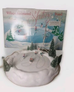 DEPT 56 VILLAGE ANIMATED SKATING POND 52299 COMPLETE SET WORKS Mint With Box - Bild 1 von 23