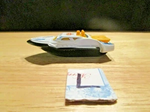 2015 Matchbox Hydro Cruiser Die Cast 1:64 Scale - Picture 1 of 7