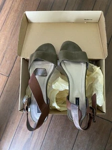 Women’s Array Sammy Sandal Ran Color Size 10d - Picture 1 of 7