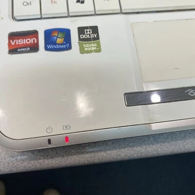 Portátil Packard Bell EasyNote TJ74 / MS2285 - *DEFECTUOSO* Repuestos Reparación Ganga Foto 1 de 4