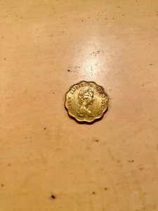 “1980” HONG KONG TWENTY Cents / Queen Elizabeth The Second - Picture 1 of 2