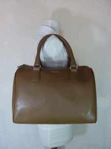 NUEVO FURLA D-light Marrón Taupe Saffiano Clásico Cartera/Bolso de Mano - Hecho en Italia - Imagen 1 de 12