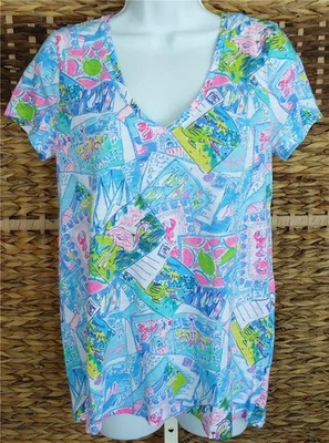 LILLY PULITZER МНОГОЦВЕТНЫЙ ЖЕЛАНИЕ ВЫ БЫЛИ ЗДЕСЬ V-ОБРАЗНЫМ ВЫРЕЗОМ ETTA ФУТБОЛКА ВЕРХНИЙ L НОВЫЙ С ЯРЛЫКАМИ $48 - Изображение 1 из 4