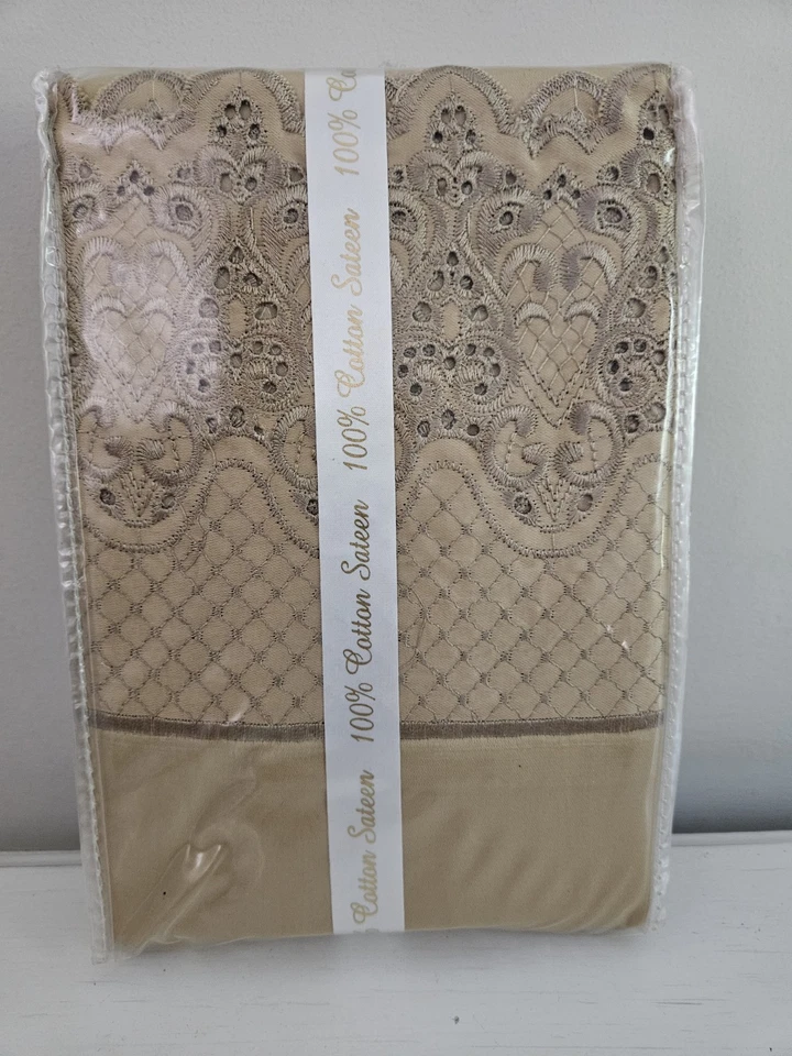 Fundas de almohada King 100 % algodón satén 600 hilos dorado  Foto 1 de 4