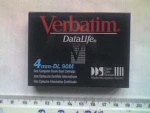 Verbatim DL90M , 4mm , 2Gb REWRITABLE DATA CARTRIDGE & Plastic Case - NOS - Zdjęcie 1 z 3
