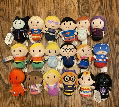 Lote de 18 peluches Hallmark Itty Bittys princesas Disney Marvel superhéroes Foto 1 de 4
