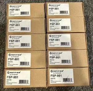 NOTIFIER FSP-951 Rauchmelder mit Sockeln FSP 951 - Bild 1 von 2